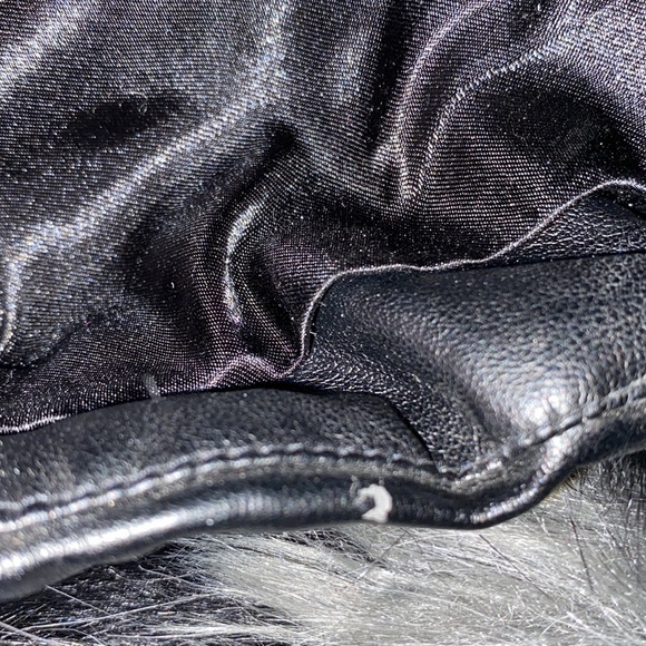 Adrienne Landau Woman’s Synthetic Fur Winter Outdoor Vest Size Small - Picture 13 of 13